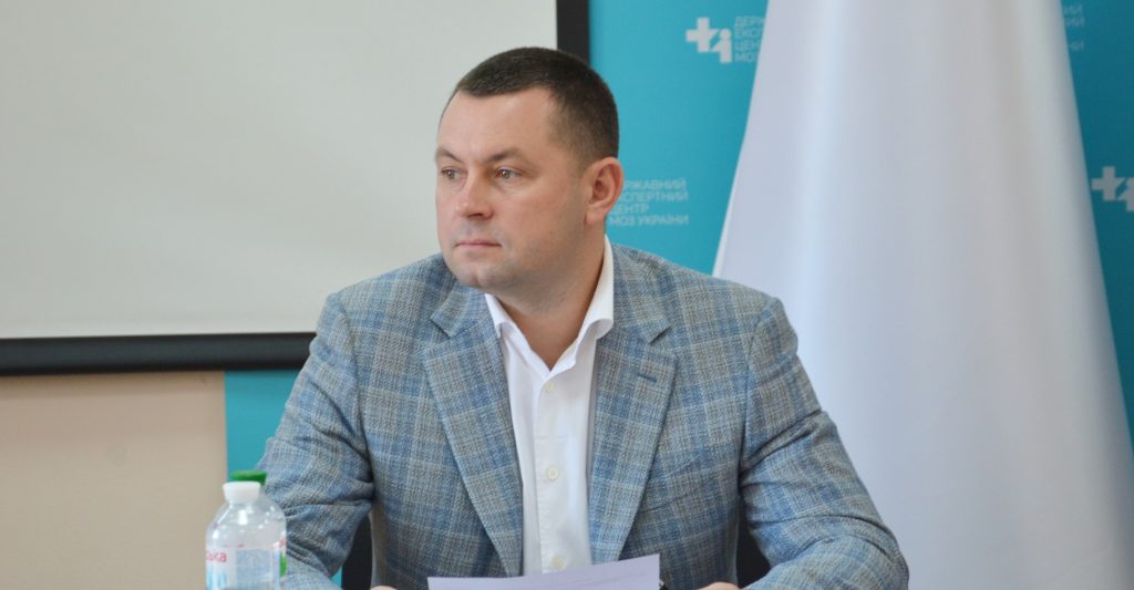 Навіть повітряна тривога, яка пролунала сьогодні під час засідання науково-технічної ради, не завадила ухваленню важливих рішень. Члени НЕР/НТР разом з директором Михайлом Бабенком перемістилися до найближчого укриття і продовжили розгляд питань порядку денного і надання рекомендацій на лікарські засоби та клінічні випробування.