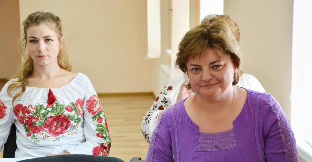 Навіть повітряна тривога, яка пролунала сьогодні під час засідання науково-технічної ради, не завадила ухваленню важливих рішень. Члени НЕР/НТР разом з директором Михайлом Бабенком перемістилися до найближчого укриття і продовжили розгляд питань порядку денного і надання рекомендацій на лікарські засоби та клінічні випробування.