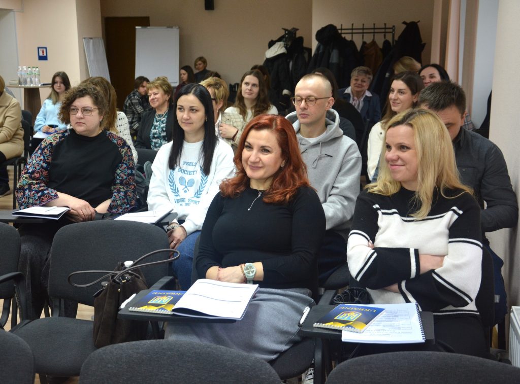 Генерик, гібрид, фіксована комбінація: який підхід до обсягів досліджень – Центр провів навчання для представників фармринку