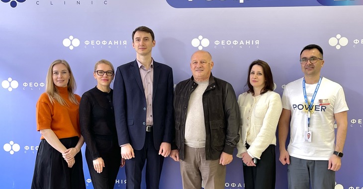 ДЕЦ та «Феофанія» розвивають співпрацю: фахівці лікарні отримали сертифікати з GCP