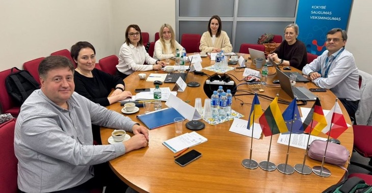 Європейський досвід для розвитку системи клінічних випробувань в Україні: фахівці ДЕЦ пройшли навчання в Литві